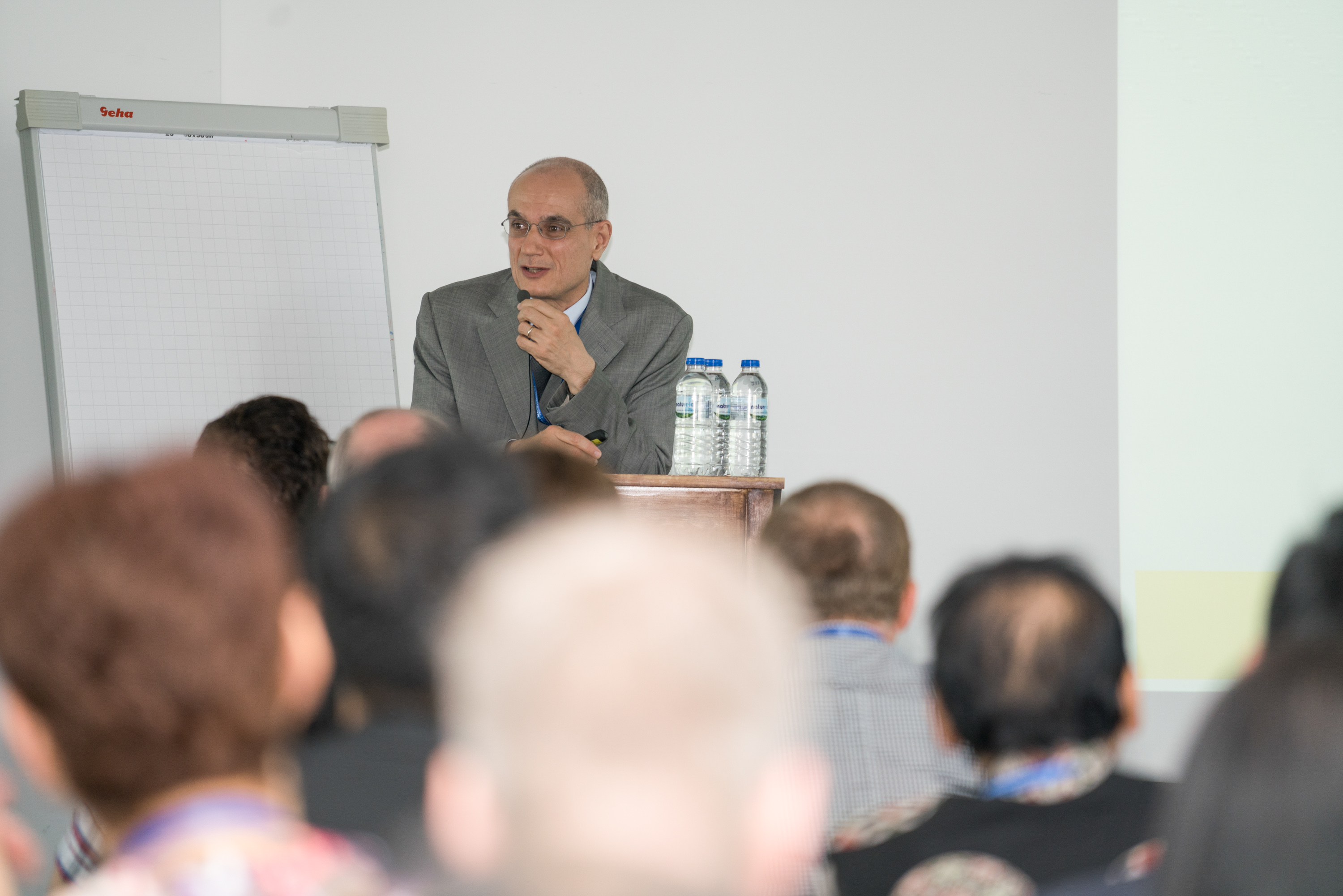 Klaus F. Zimmermann Accept no limits or borders